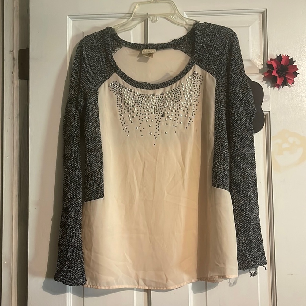 Daytrip sheer top with knit sleeve
